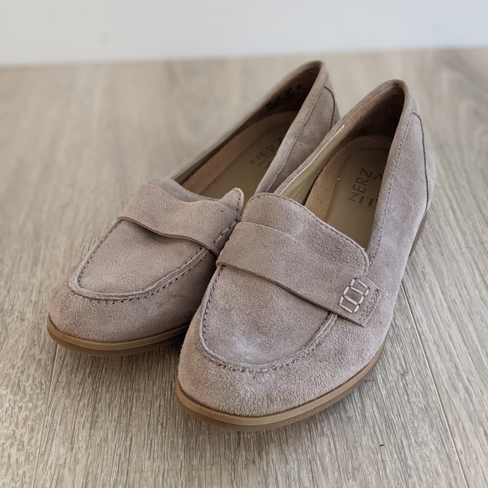 Naturalizer Women's Loafer, Beige, Size 6